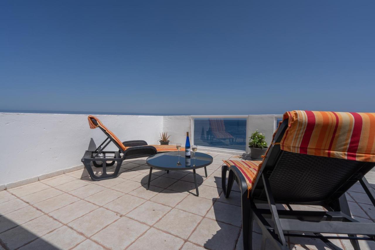 Spacious House With Huge Terrace Facing The Sea Bocacangrejo Exterior foto